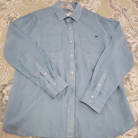 Crown & Ivy Blue Chambray Tencel Long Sleeve Button Up Blouse Size Medium NWT - Picture 1 of 12